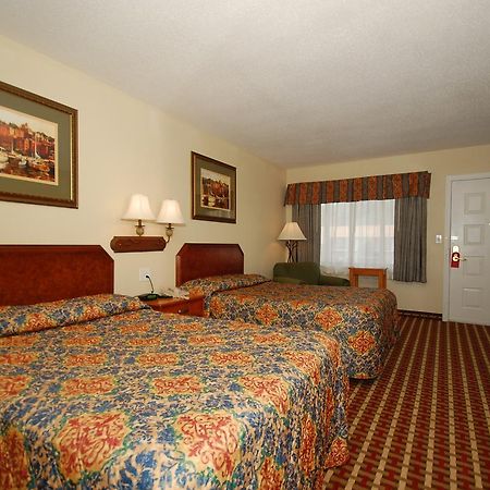 Millville Motorsports Inn And Suites Zimmer foto