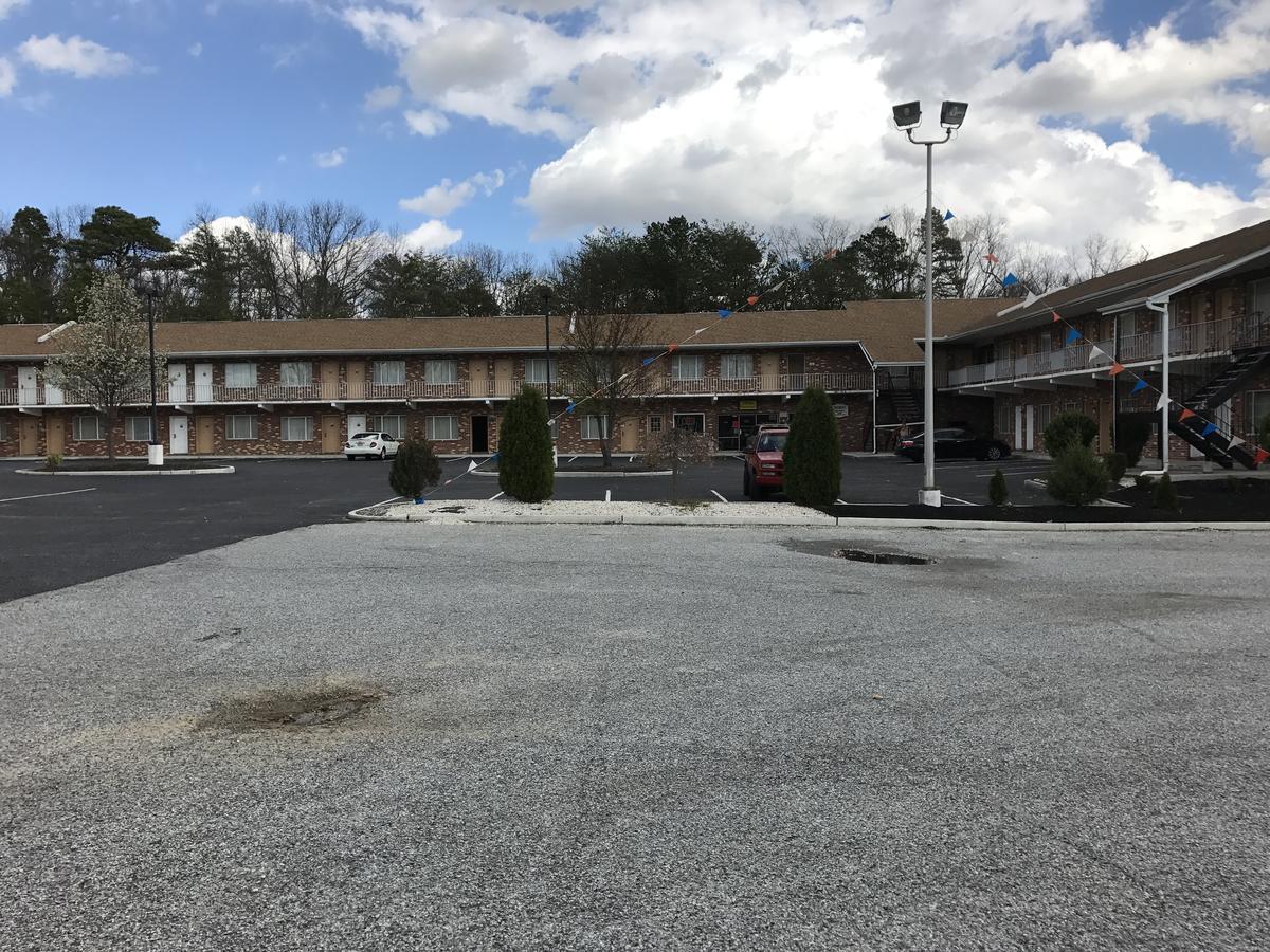 Millville Motorsports Inn And Suites Exterior foto