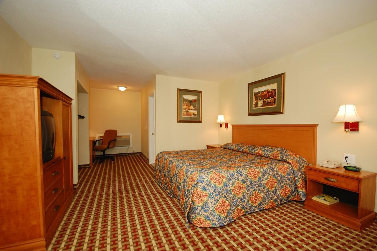 Millville Motorsports Inn And Suites Zimmer foto